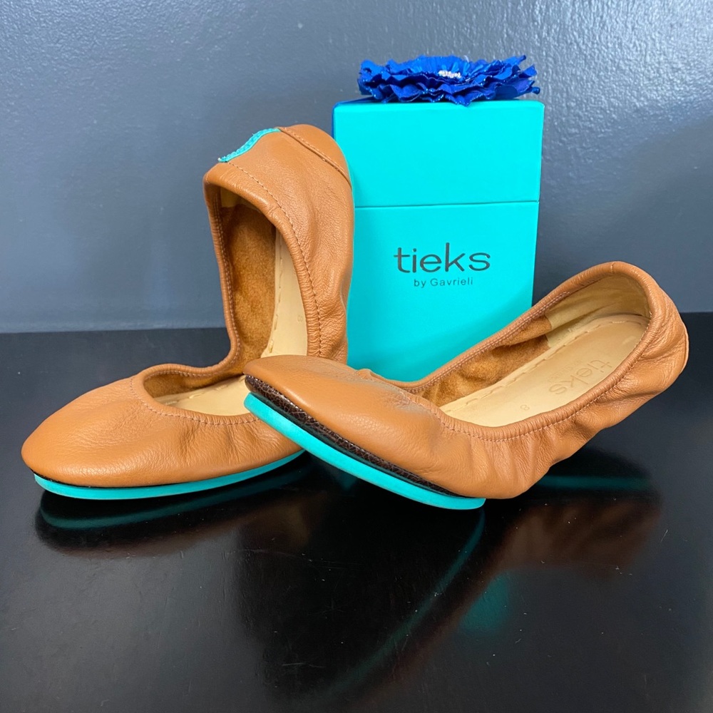 Tieks size 8 in Chestnut